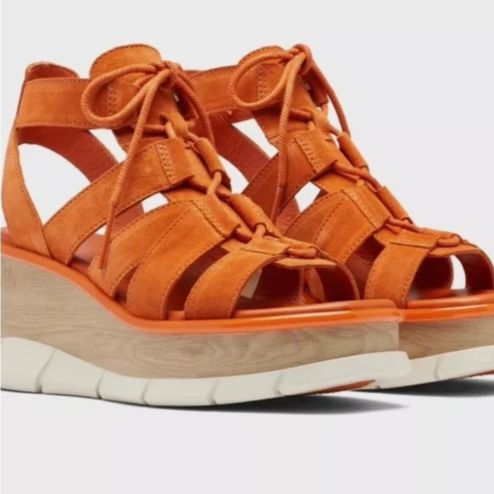 Sorel Joanie Ill Orange Lace-Up Wedge Sandal Desert Sun, Chalk NEVER WORN